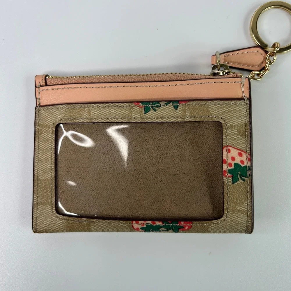 Coach this mini